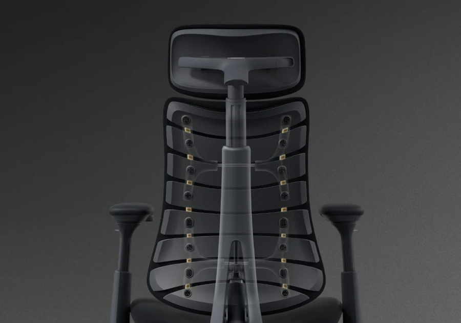 Bionic FlexFit backrest structure of the LiberNovo Omni in Midnight Black